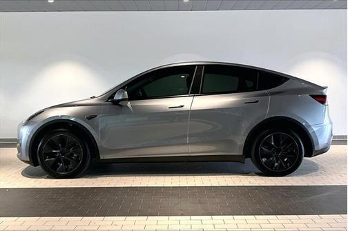 2024 Tesla Model Y Long Range Dual Motor All-Wheel Drive