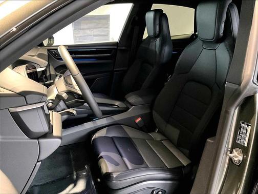 2025 Porsche Macan 4S