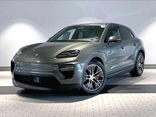 2025 Porsche Macan 4S