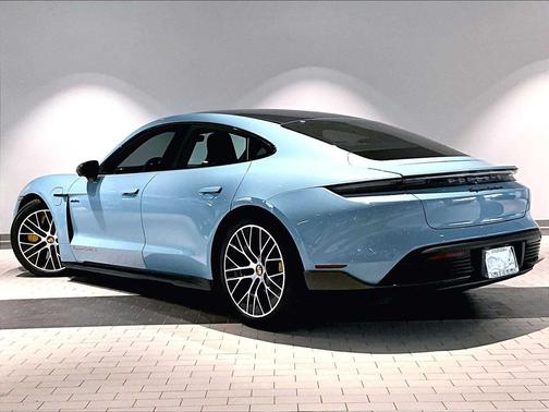 2020 Porsche Taycan Turbo