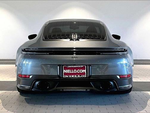 2025 Porsche 911 Carrera S