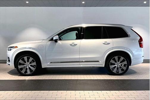 2023 Volvo XC90 Recharge Plug-In Hybrid T8 Plus Bright Theme 7-Seater