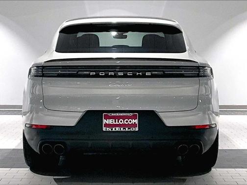 2025 Porsche Cayenne Cayenne