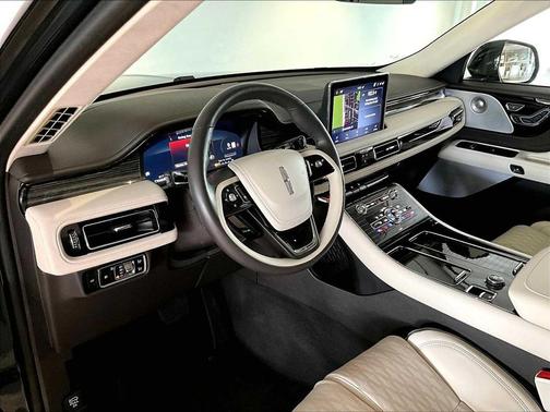 Flight Blue Metallic Clearcoat 2024 Lincoln Aviator Black Label AWD