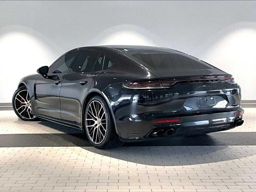 2023 Porsche Panamera 4S