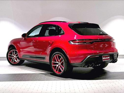 2025 Porsche Macan AWD