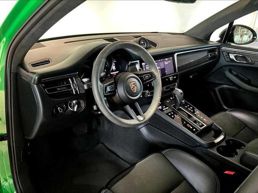 2023 Porsche Macan Macan GTS