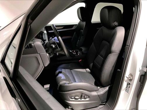 2025 Porsche Cayenne Cayenne