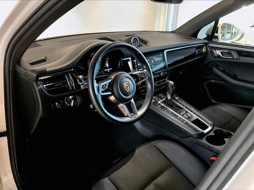2021 Porsche Macan S