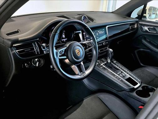 2021 Porsche Macan S