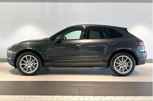 2017 Porsche Macan Base