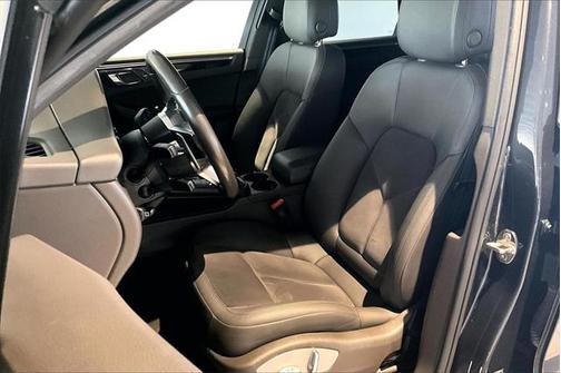 2017 Porsche Macan Base