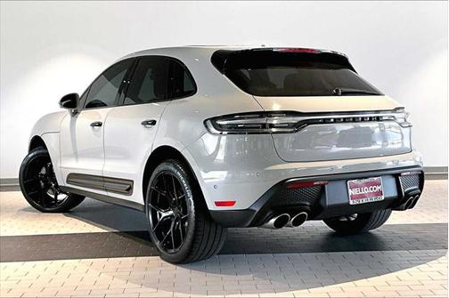 2022 Porsche Macan Base
