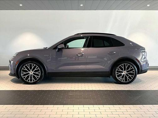 2025 Porsche Macan Electric