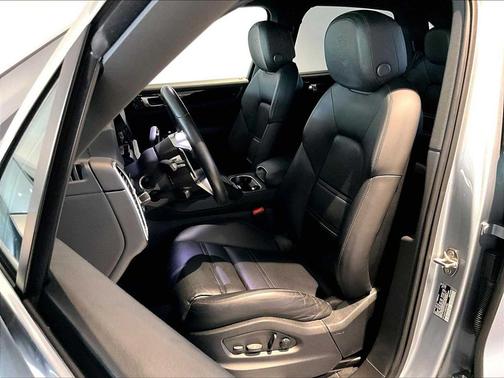 2023 Porsche Cayenne Cayenne