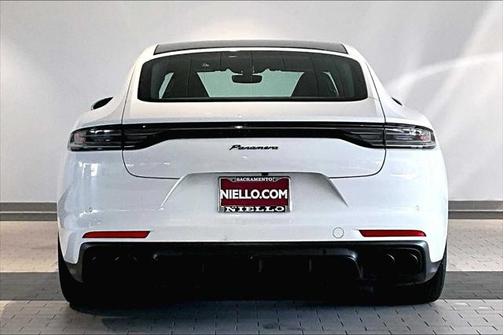 2023 Porsche Panamera Platinum Edition