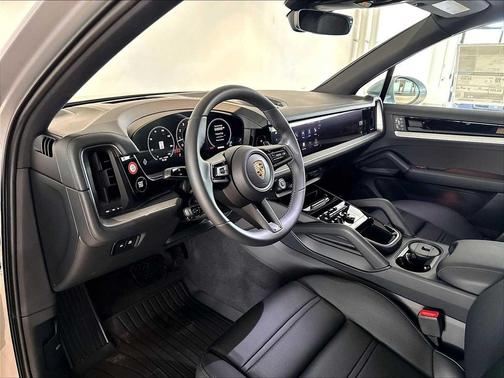 Dolomite Silver Metallic 2026 Porsche Cayenne Cayenne