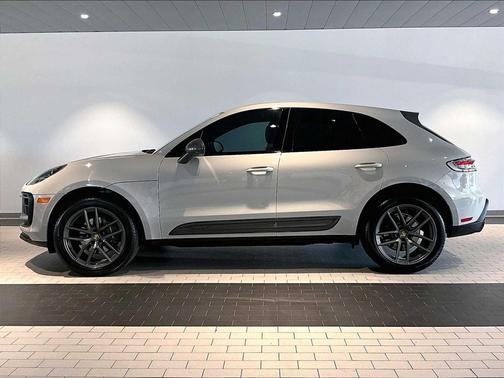 2024 Porsche Macan T