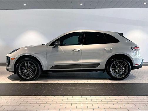 2024 Porsche Macan T