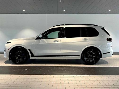 Alpine White 2025 BMW X7 xDrive40i