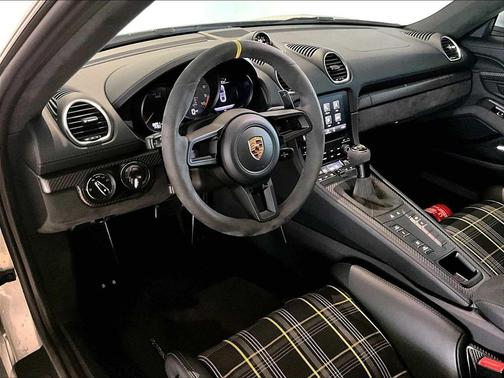 2023 Porsche 718 Cayman GT4 RS