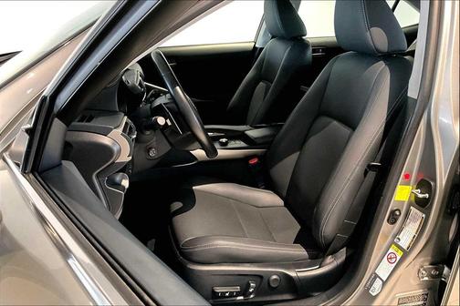 2018 Lexus IS 300 Base