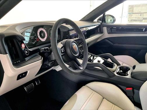 2026 Porsche Cayenne GTS