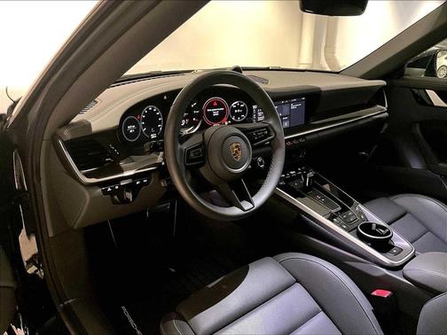 2021 Porsche 911 Carrera