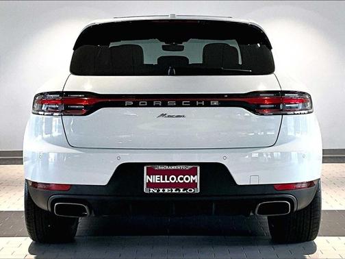 2021 Porsche Macan AWD