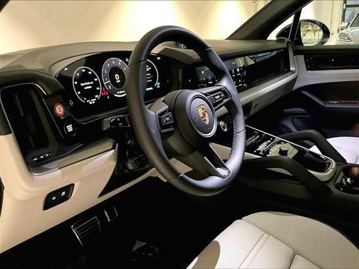 2025 Porsche Cayenne S