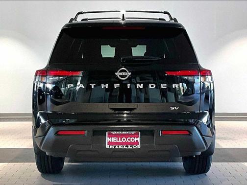 2022 Nissan Pathfinder SV 2WD