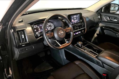 2022 Nissan Pathfinder SV 2WD