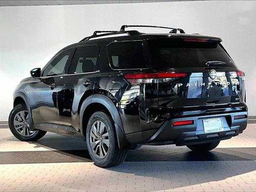 2022 Nissan Pathfinder SV 2WD