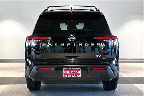 2022 Nissan Pathfinder SV 2WD
