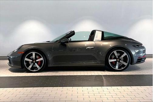 2024 Porsche 911 Targa 4S