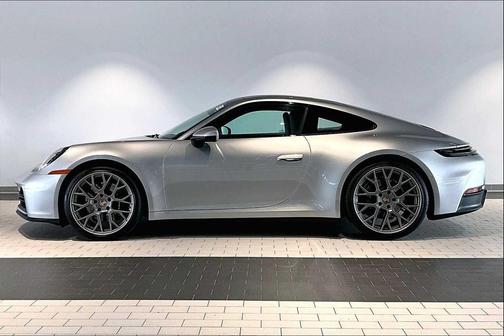 2025 Porsche 911 Carrera