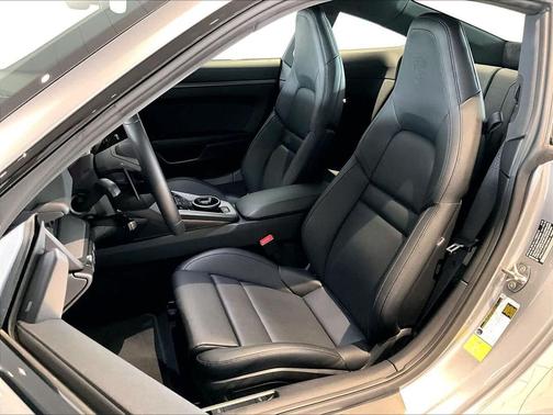 2025 Porsche 911 Carrera