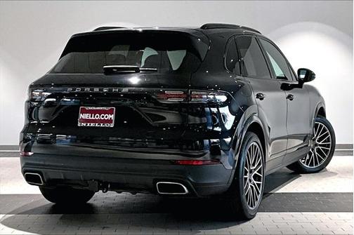 2022 Porsche Cayenne Platinum Edition