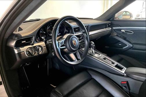 2019 Porsche 911 Carrera 4S
