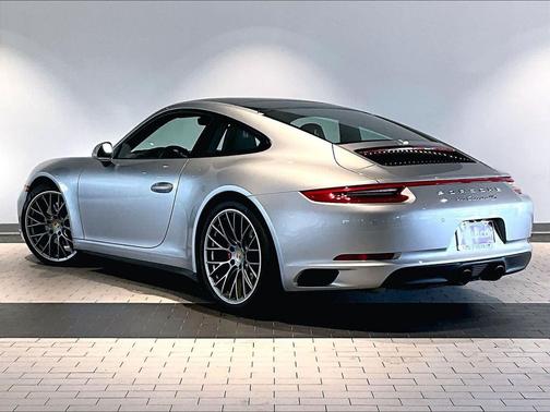 2019 Porsche 911 Carrera 4S