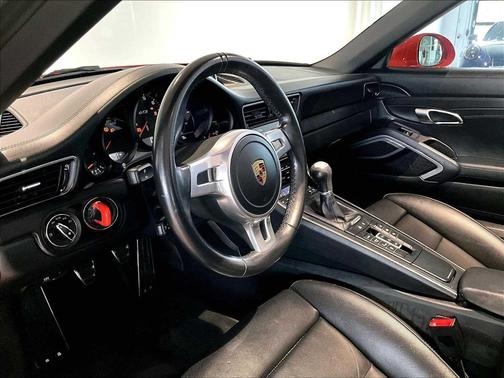 Lava Orange 2016 Porsche 911 Carrera GTS