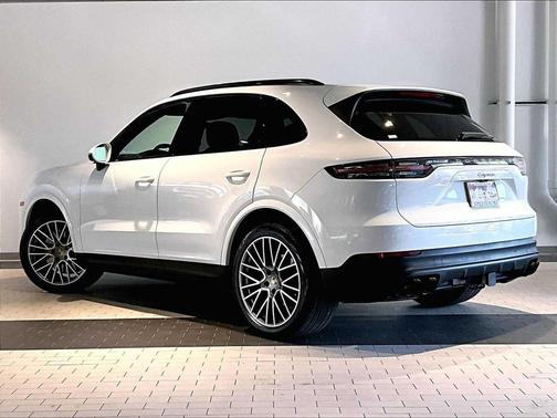 2022 Porsche Cayenne Platinum Edition