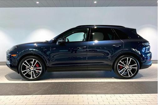 2024 Porsche Cayenne S