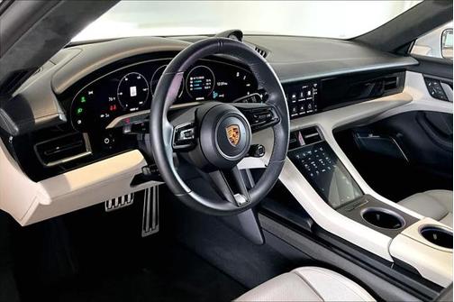 2022 Porsche Taycan Turbo S