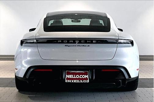 2022 Porsche Taycan Turbo S