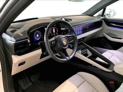 2024 Porsche Macan 4