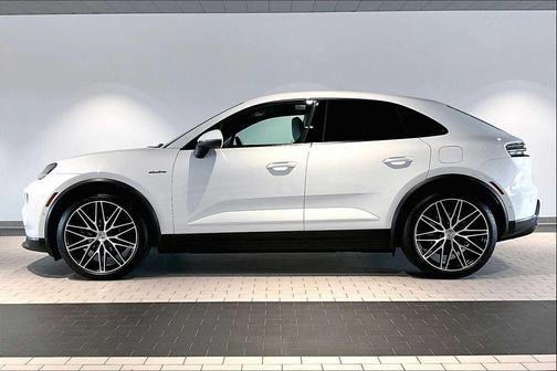 2024 Porsche Macan 4