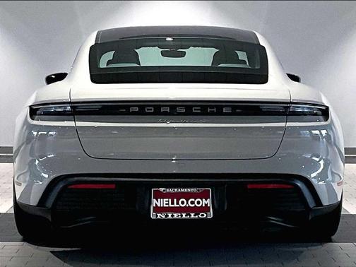 2022 Porsche Taycan 4S