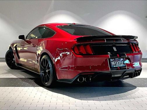 2018 Ford Shelby GT350 Base