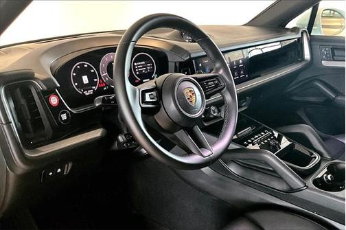 2024 Porsche Cayenne Base